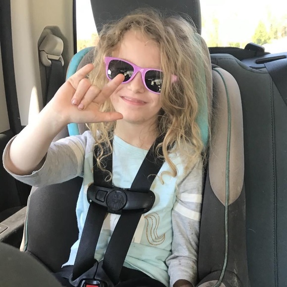 Meet your Posher, Renee - Picture 3 of 11